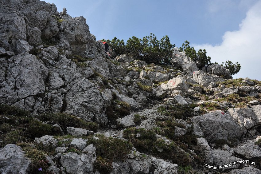 099 Sentiero dell Amicizia Monte Alben La Croce.JPG